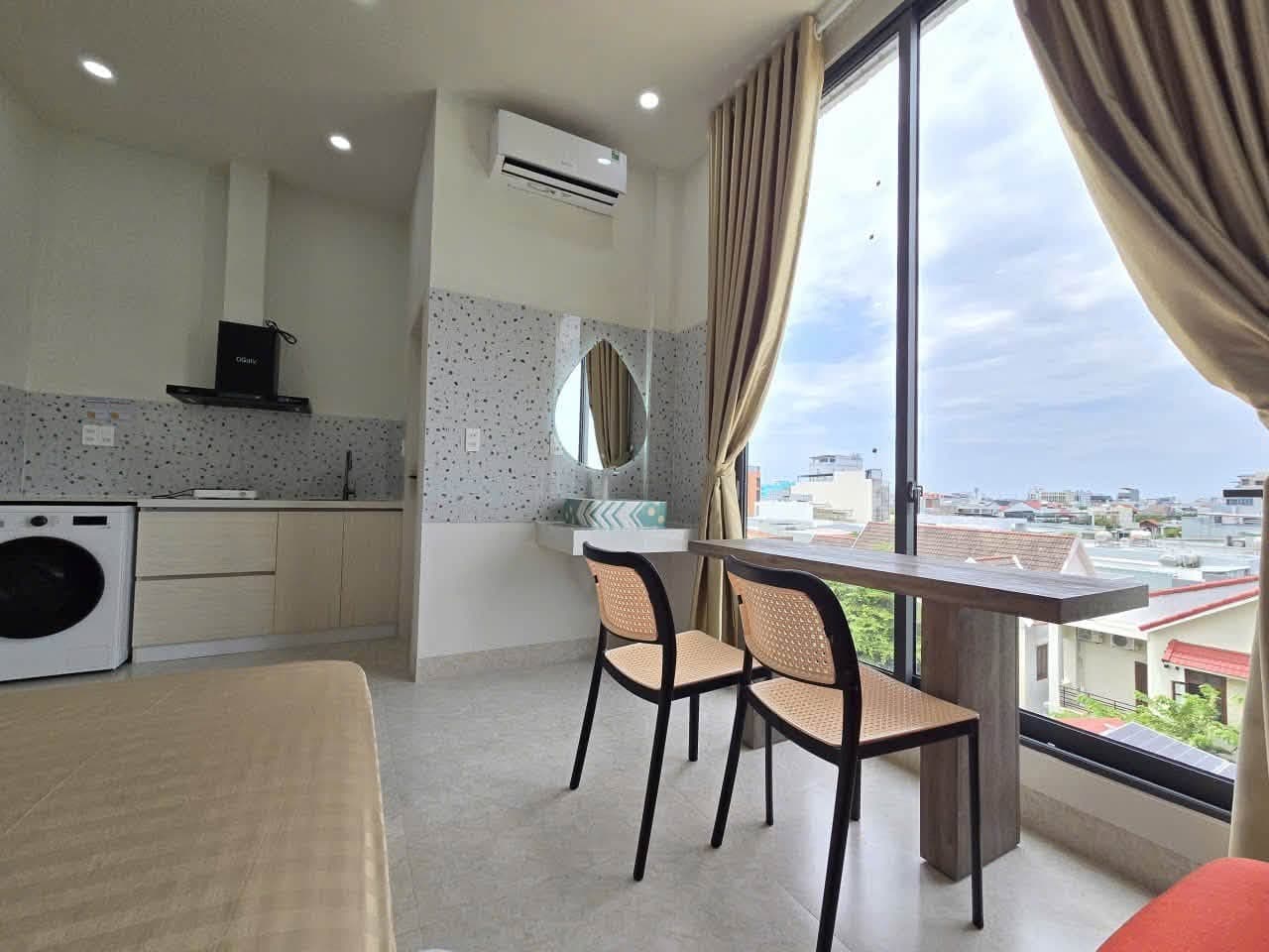 Furnished Studio Apartment in Hòa Cường